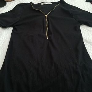 Black ribbed zip up tee
